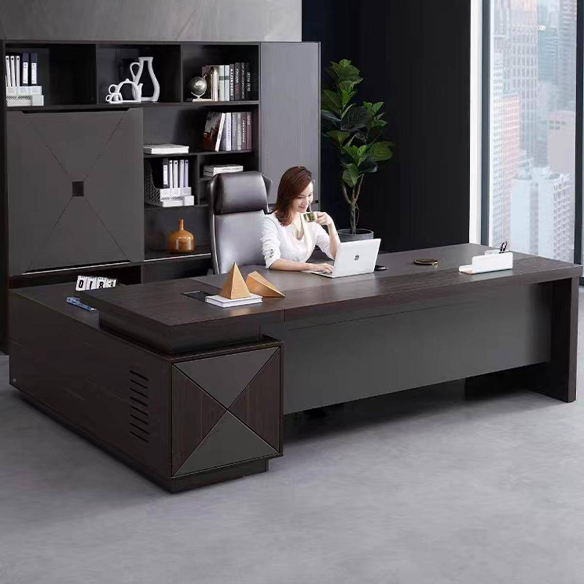 现代简总裁老板办 公桌轻奢高泰坦胡桃档约桌椅组合带柜台大班老