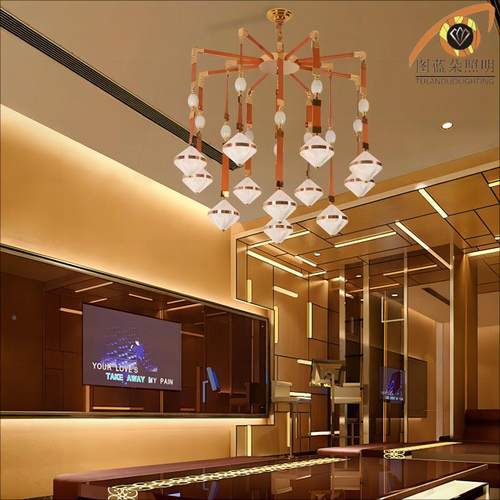 代灯轻奢吊商务包房CJM走廊可现订制皮革吊组合灯