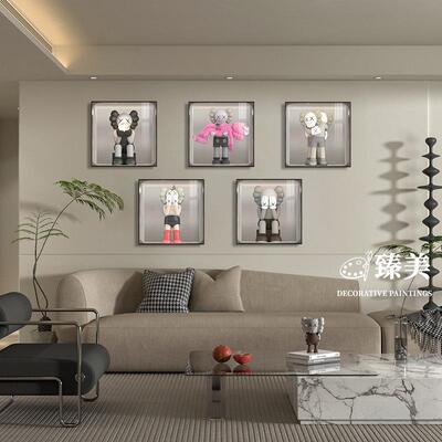 客厅装饰画暴力熊kaws沙发背景墙挂画现代简约高级感餐厅玄关壁画