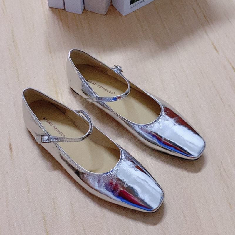 法式晚风气质银色单鞋平底玛丽珍