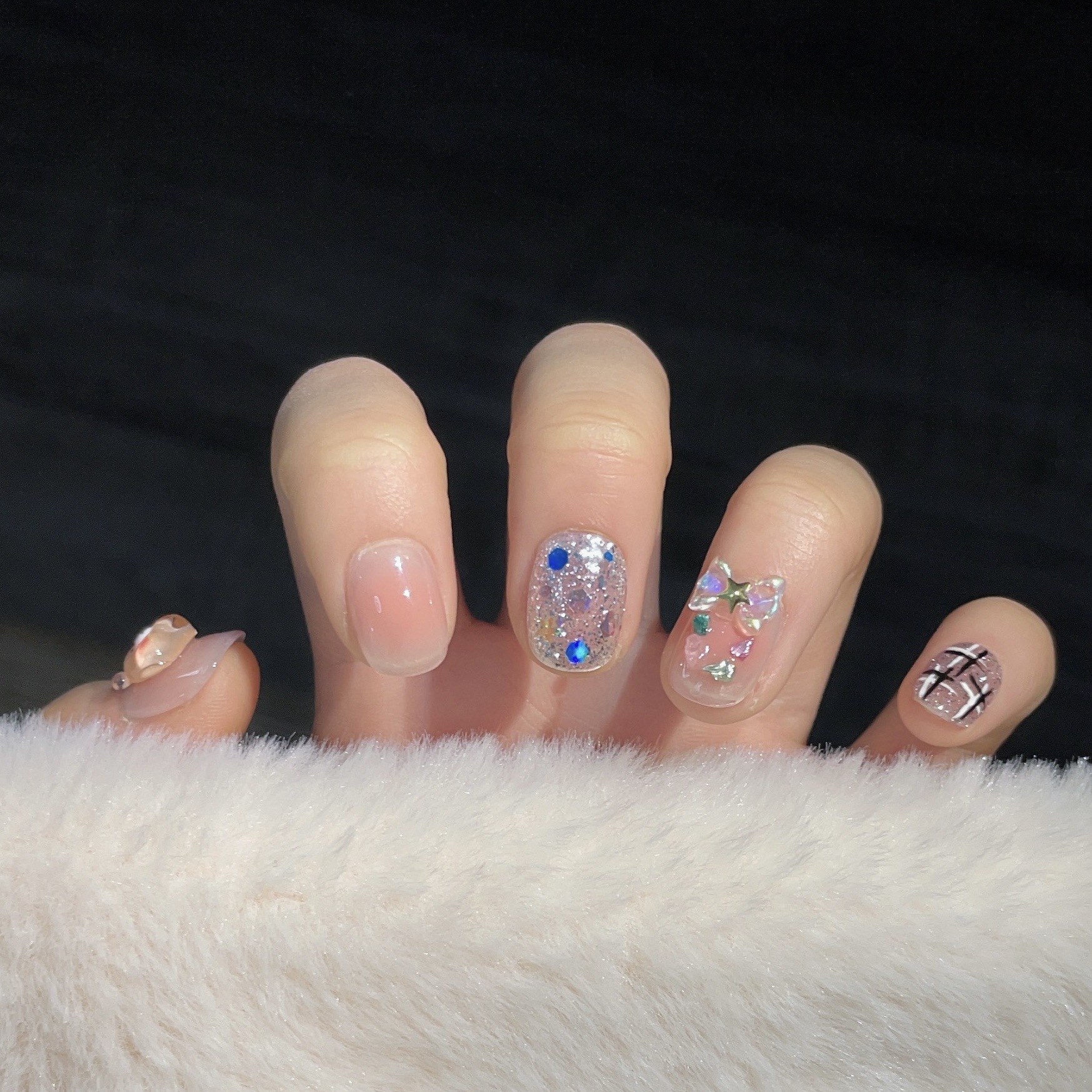 圣诞小熊圣诞树腮红蝴蝶结可爱短款温柔高级感纯手工穿戴甲美甲