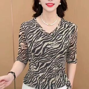 妈妈装 上衣气质减龄V领打底衫 秋季 洋气百搭显瘦长袖 女 时尚 新款