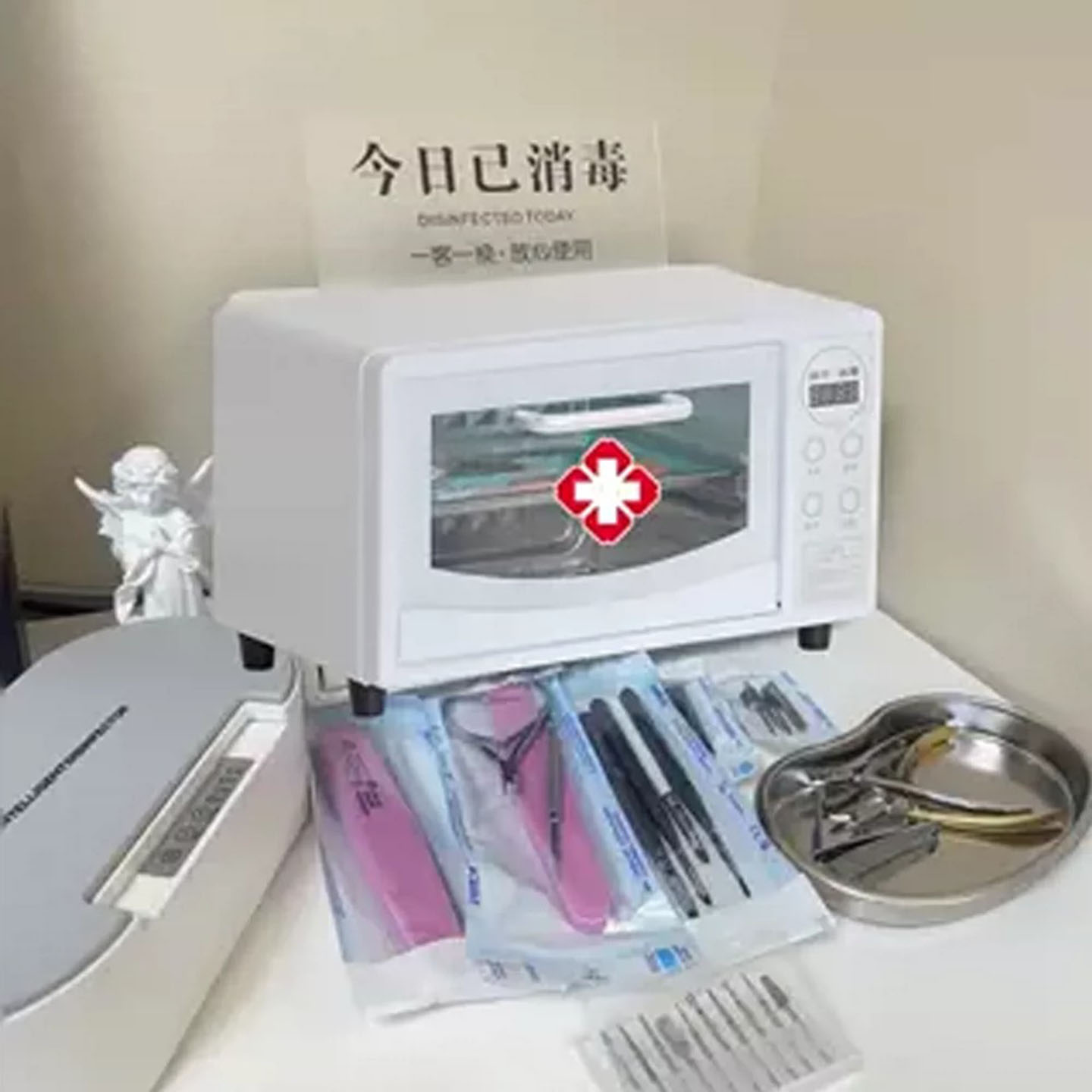 工具消毒柜纹身加热酒店美容工具消毒盒双层眼镜仪器金属诊所图片