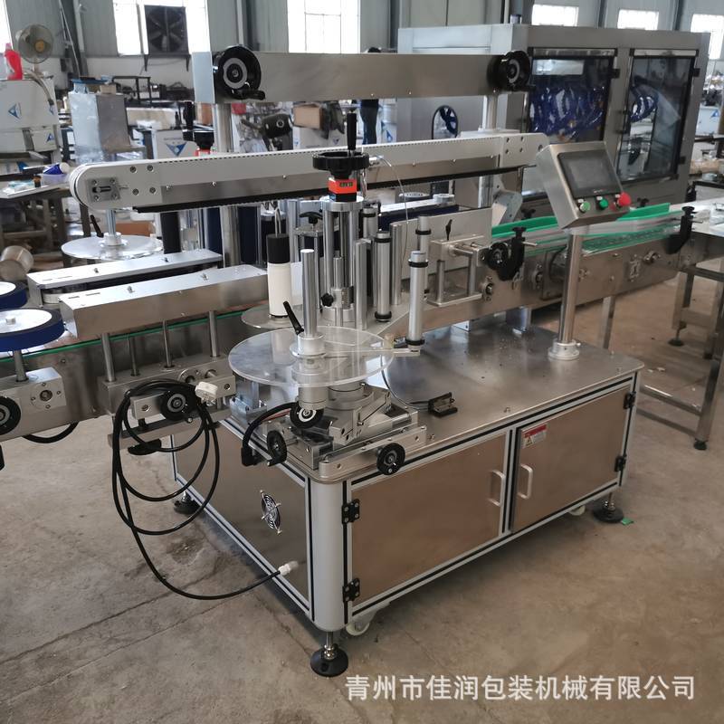 全自动圆瓶平面不干胶贴标机单面双面酒水饮料洗衣液桶标签高精度