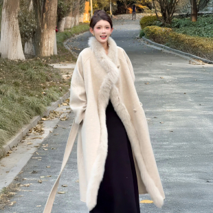 高级千金风仿狐狸毛拼接大衣女2026秋冬新款系带长款保暖毛呢外套
