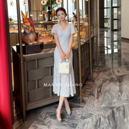 法式蓝色连衣裙女气质修身显瘦鱼尾裙春春季内搭打底蕾丝长裙