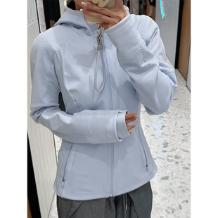 灰色软壳冲锋衣外套女款修身春2026新款运动休闲春季小个子上衣