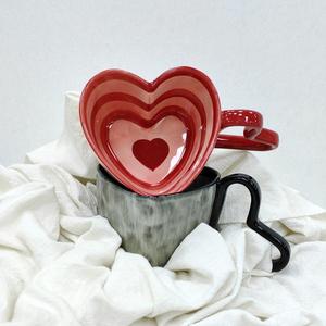 爱心杯子女生高颜值马克杯创意个性礼物设计感小众情侣水杯咖啡杯