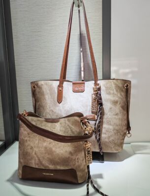 意尔康女包2025新款夏季休闲包女户外单肩斜挎包托特包53Y20234