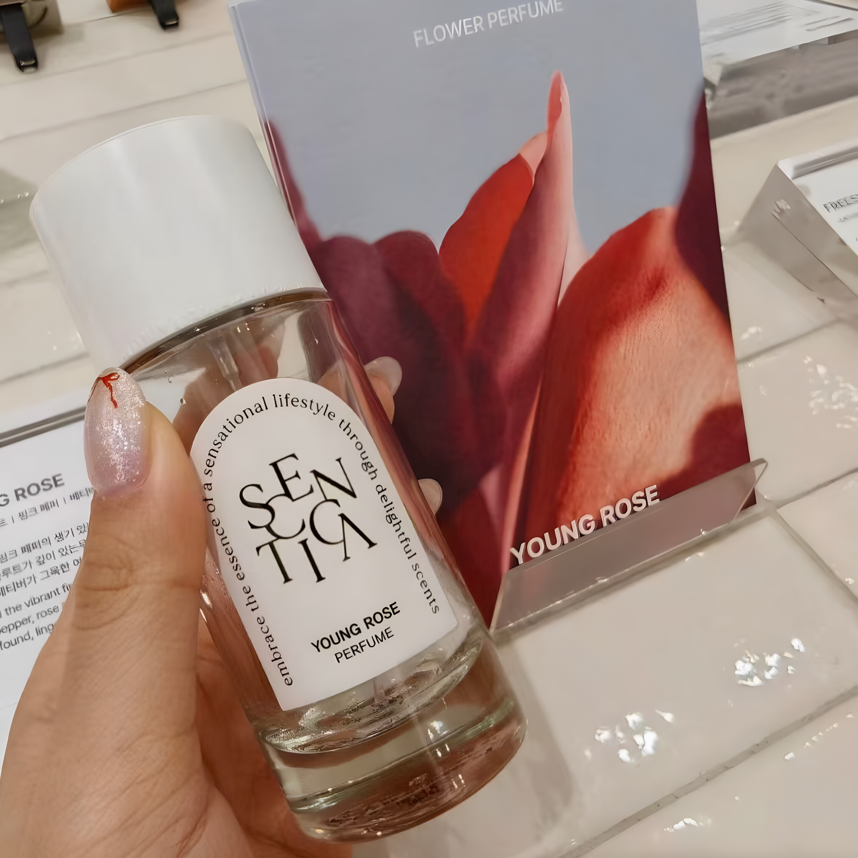 韩国Scentica香水FLEUR ECLOS牡丹杏子PECHEMOIR黄桃白玫瑰小样