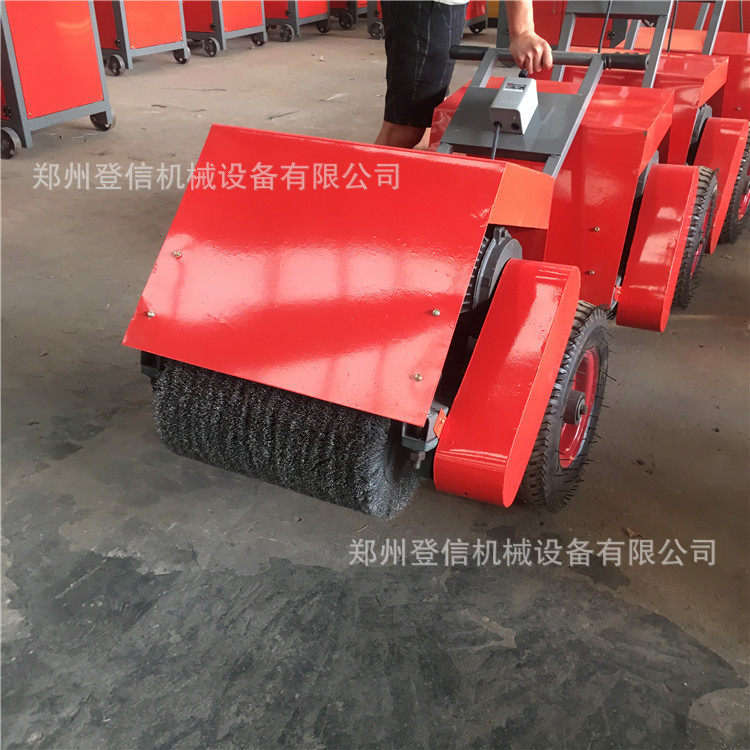 手扶式钢板除锈机 一次可清理干净 速度快 欢迎采购