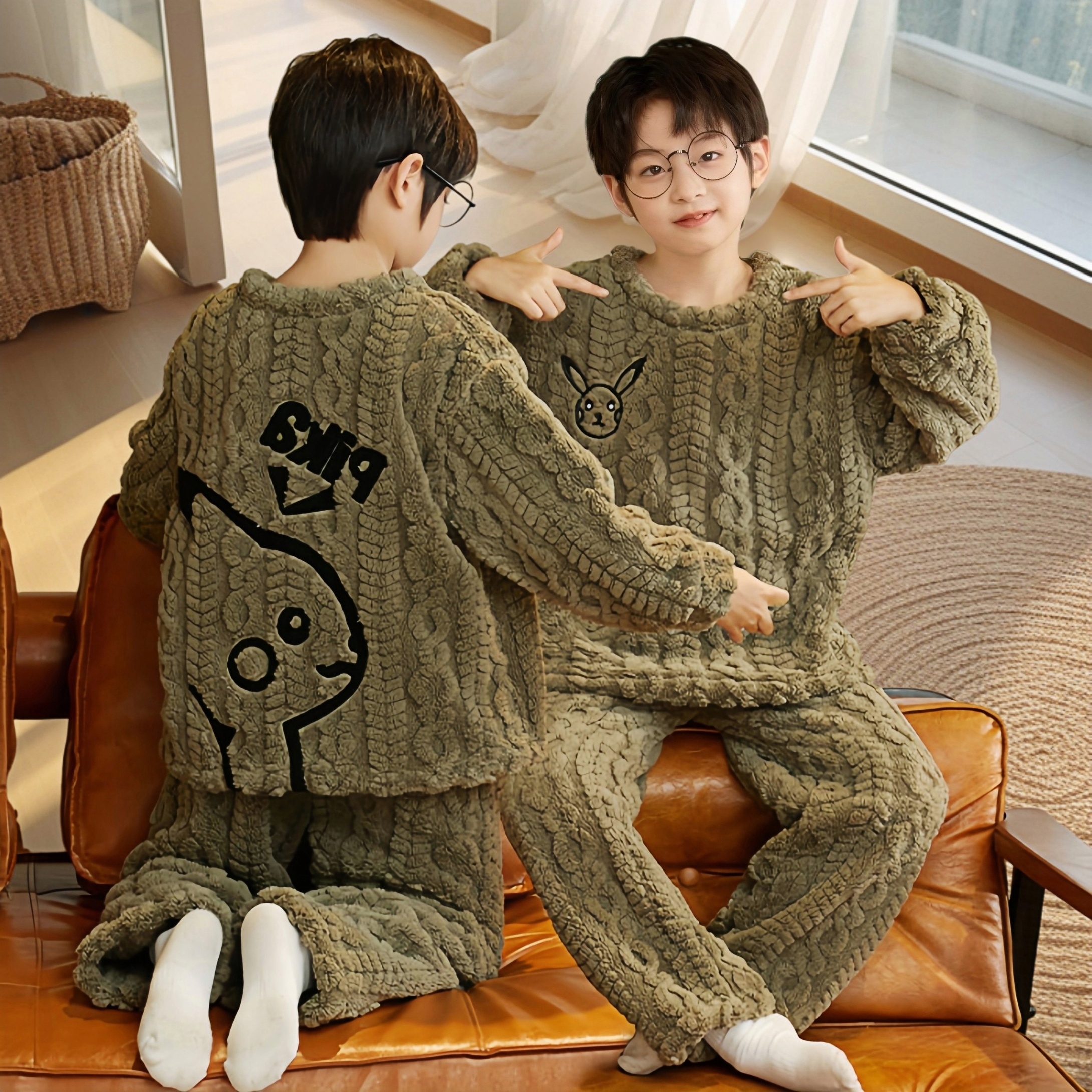 男童睡衣2025新款秋冬中大童法兰绒儿童家居服男孩珊瑚绒冬季套头