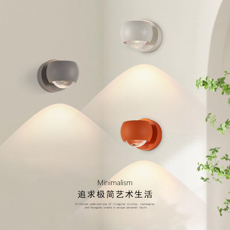 工厂直批设计师灯 现代北欧轻奢360度可旋转触摸无极调光卧室壁灯