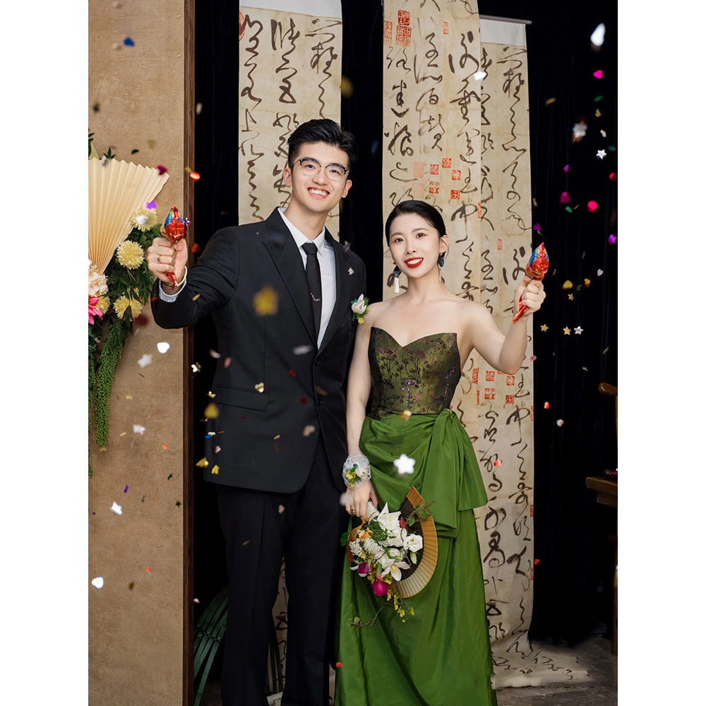 结婚敬酒礼服正式场合抹