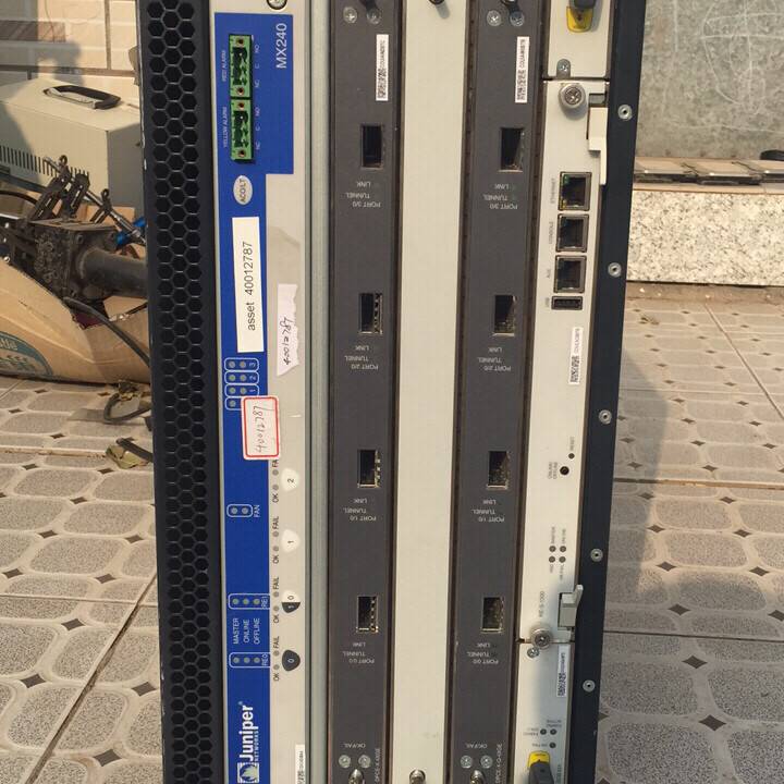 Juniper MX240防火墙公司收议价 也可为维修！！