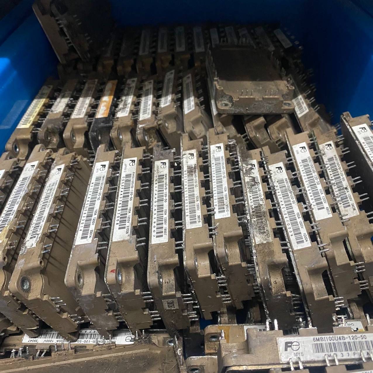 6MBI100U4B120-50，6MBI100VB120-议价 也可为维修！！