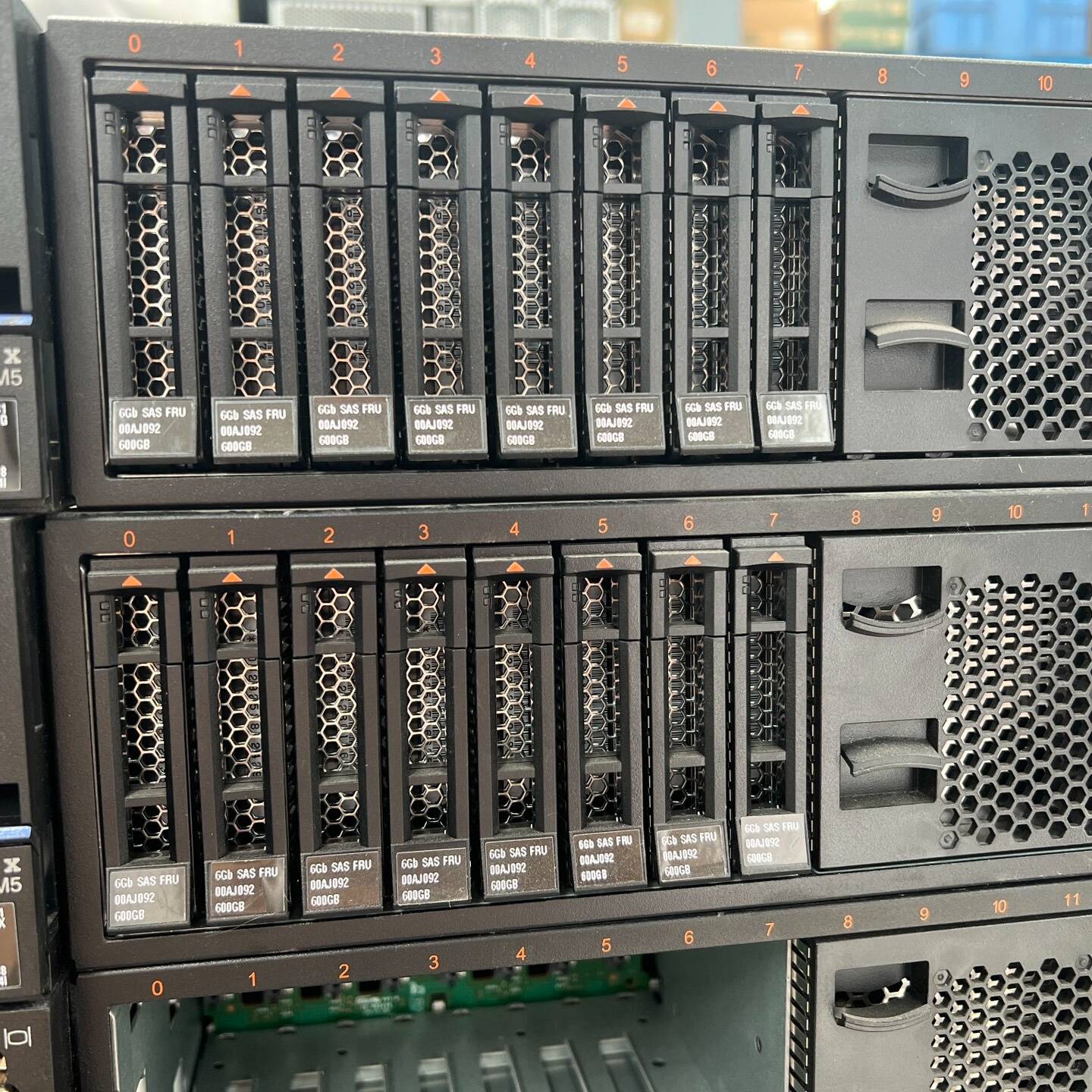 IBM X3650 M5服务器 主板00YJ议价 也可为维修!!