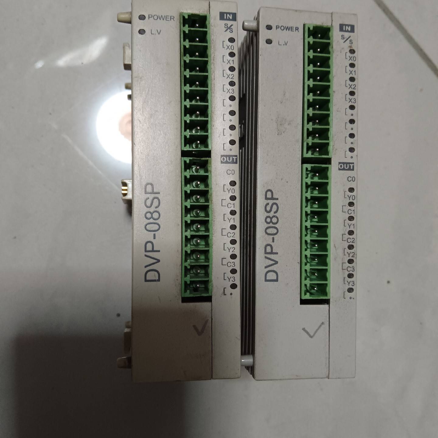 台达plc  dvp08sp11r成色型议价 也可为维修!!