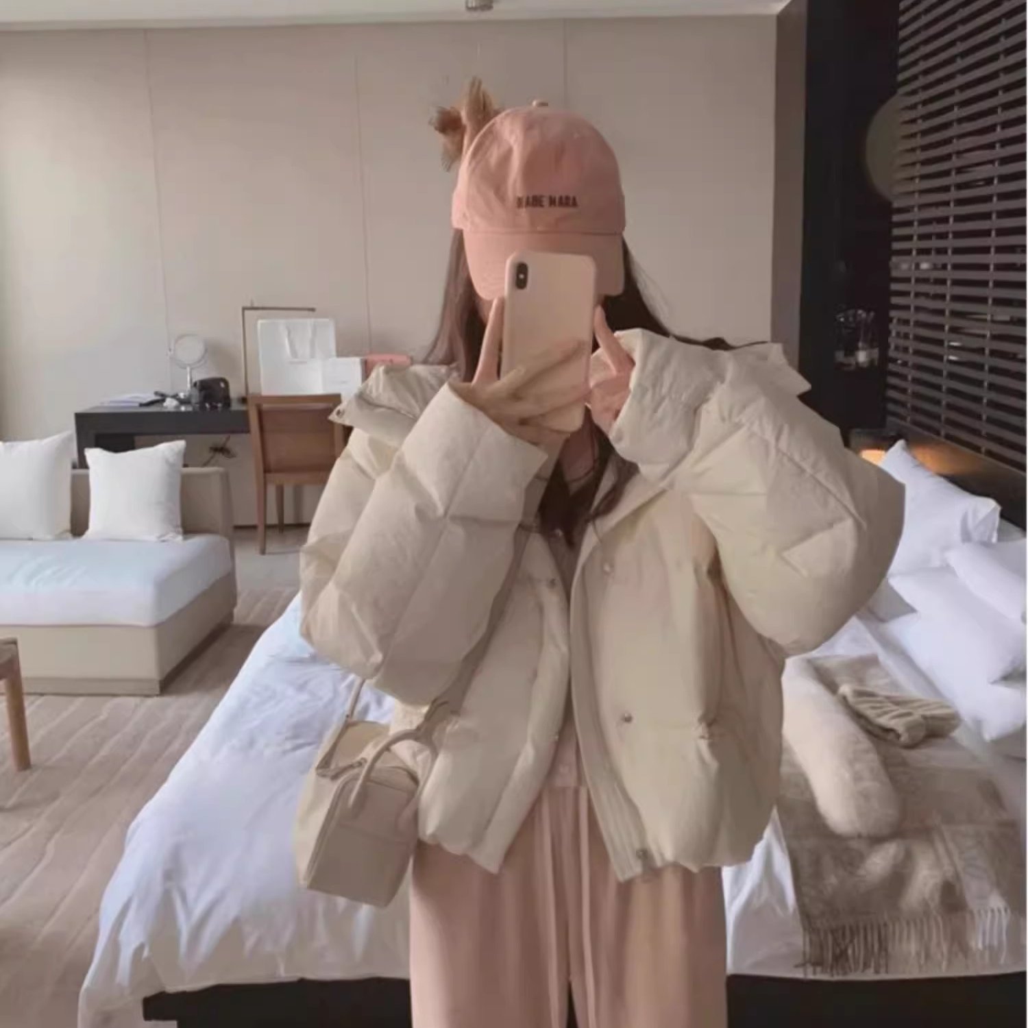 粉色短款连帽羽绒棉服女2025冬新款韩版小个子宽松学生面包服棉衣