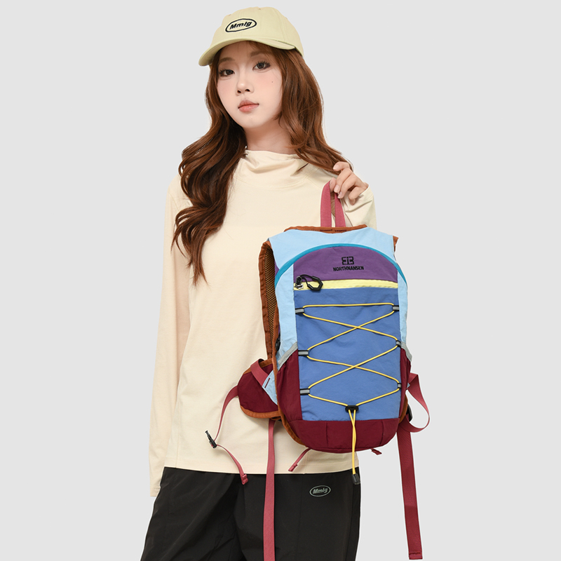 轻盈出行新款时尚双肩包背负舒适