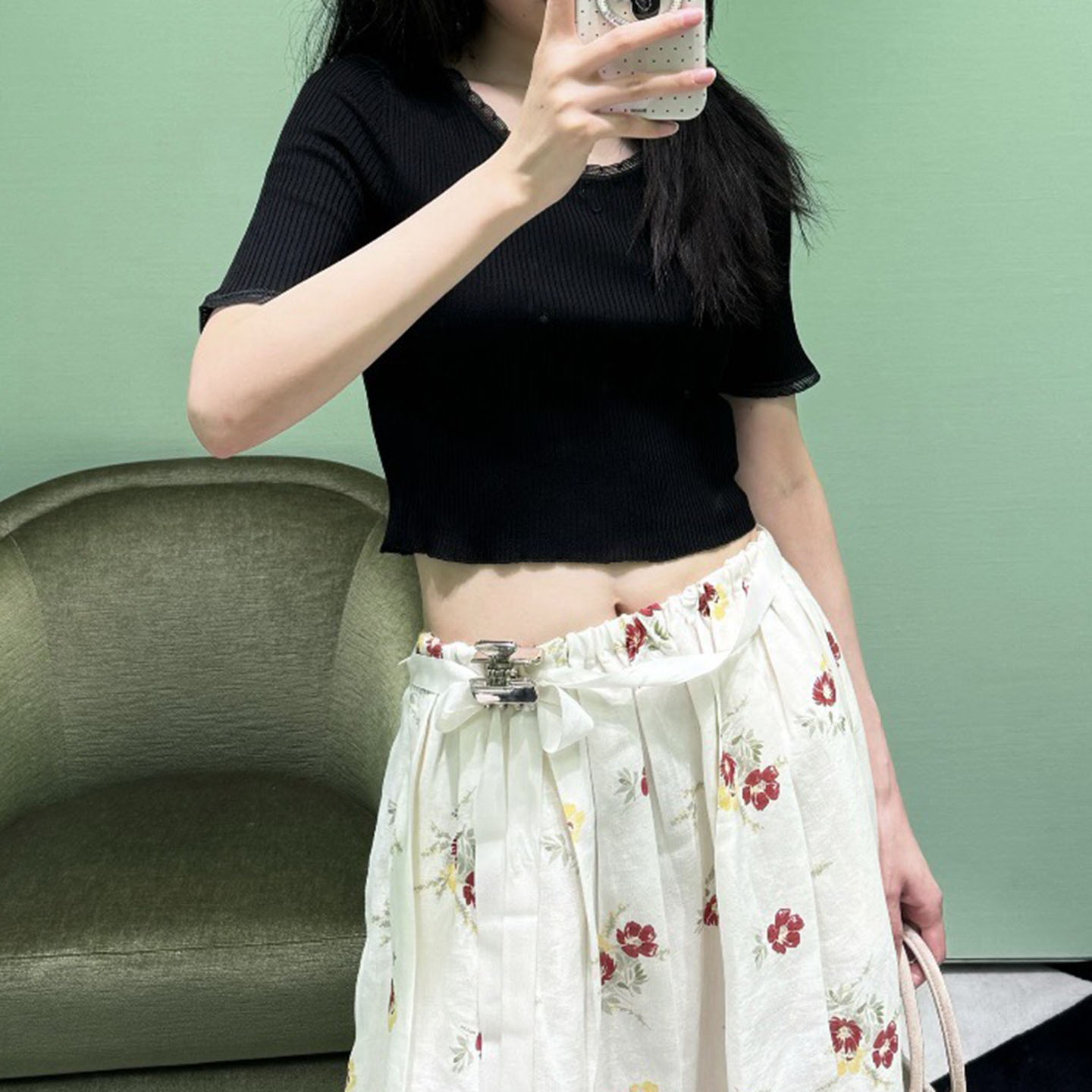 棉线蕾丝边修身短款针织衫上衣女