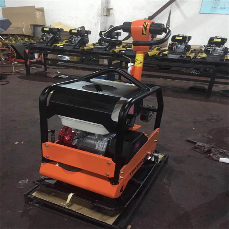 成德 路面修建用振动平板夯  防锈耐蚀柴油平板夯