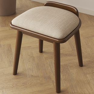 2026化妆凳北欧占全梳妆凳主卧椅子不结实实木专用空间梳妆台家用