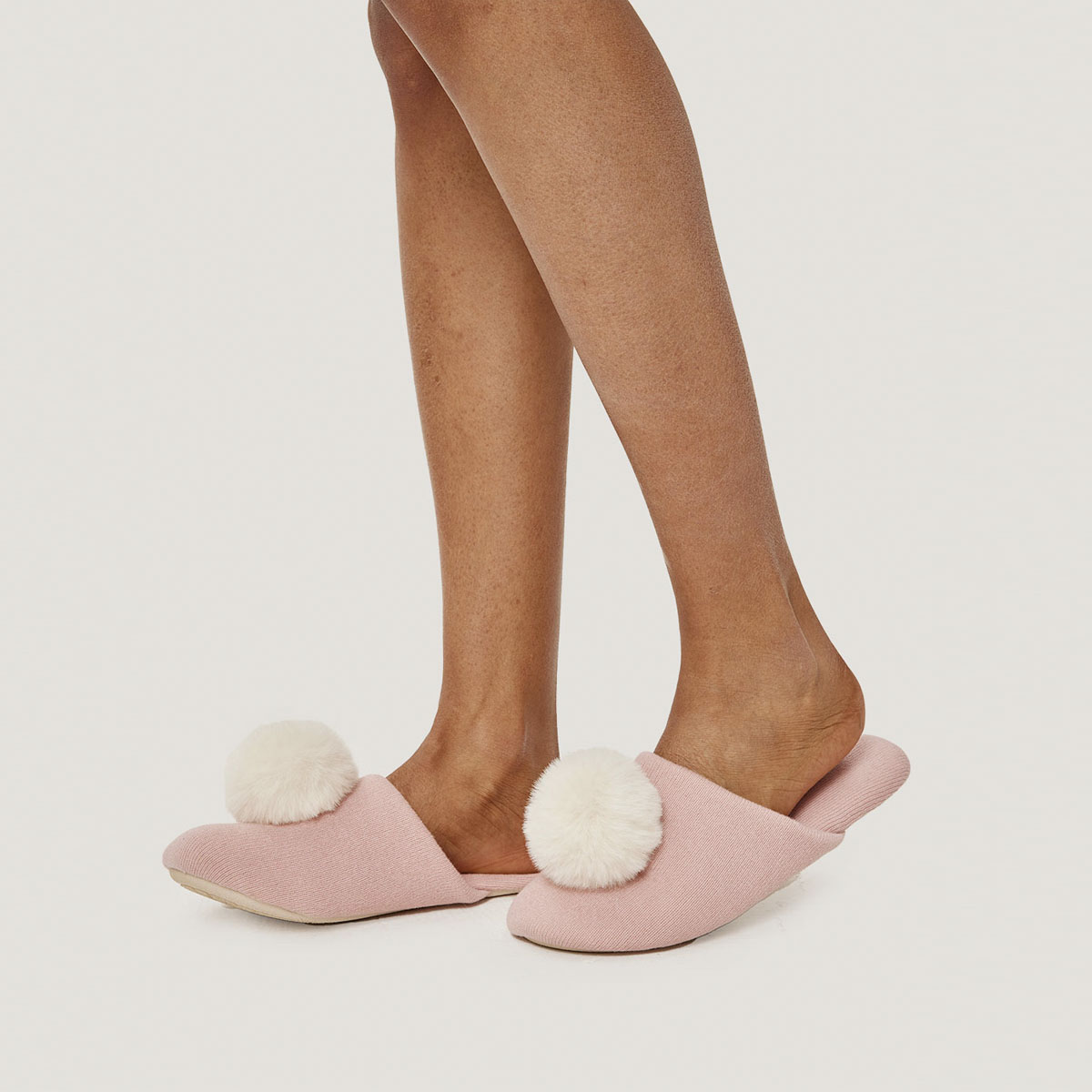 Nap Loungewear 2024 年秋款女粉色羊绒绒球休闲拖鞋