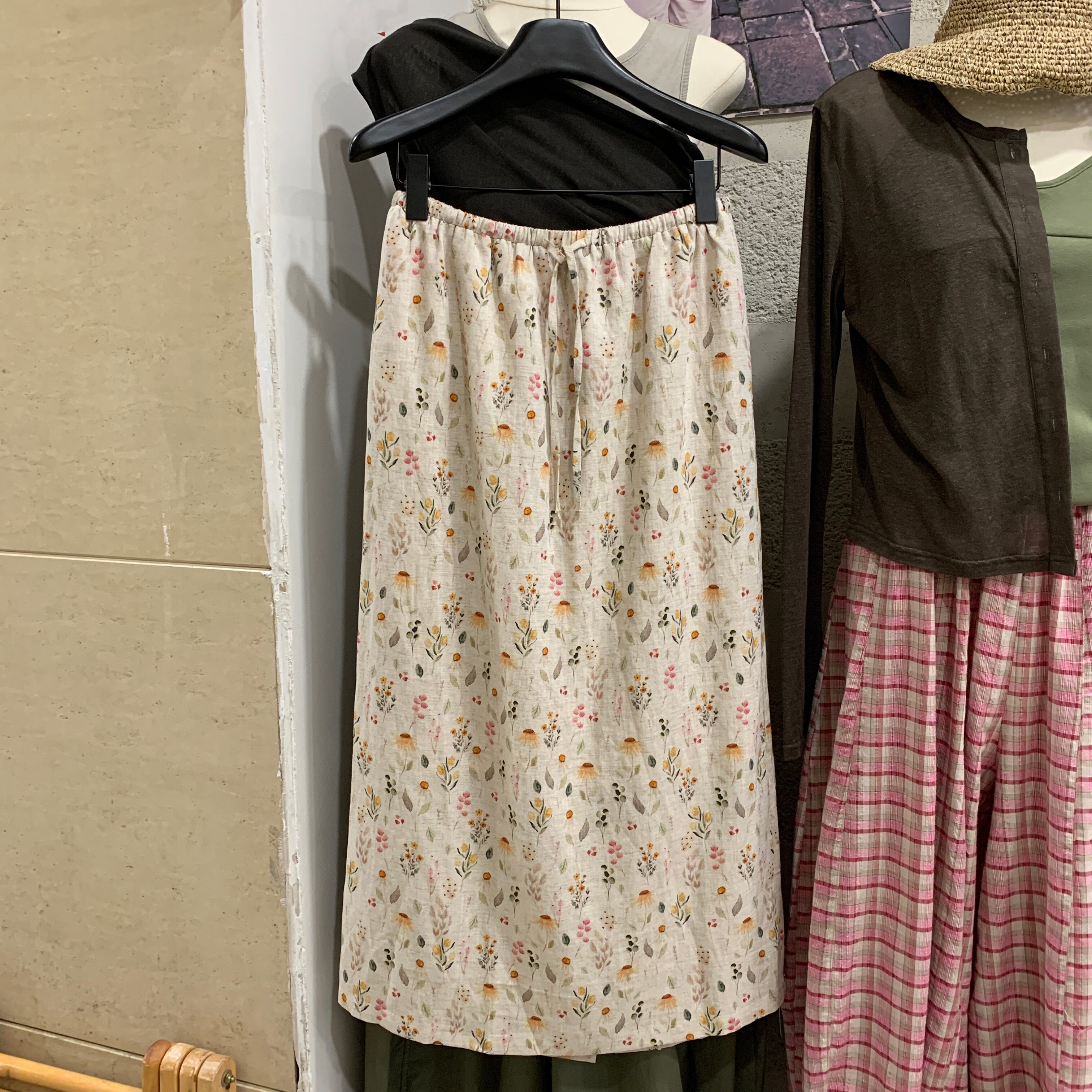 田园风碎花半身裙女2026夏季新款高腰显瘦后开衩A字中长款裙子
