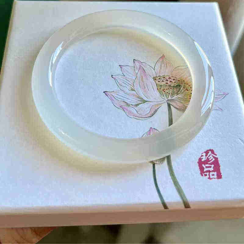 天然玛瑙手镯高冰原色白冰玉髓镯
