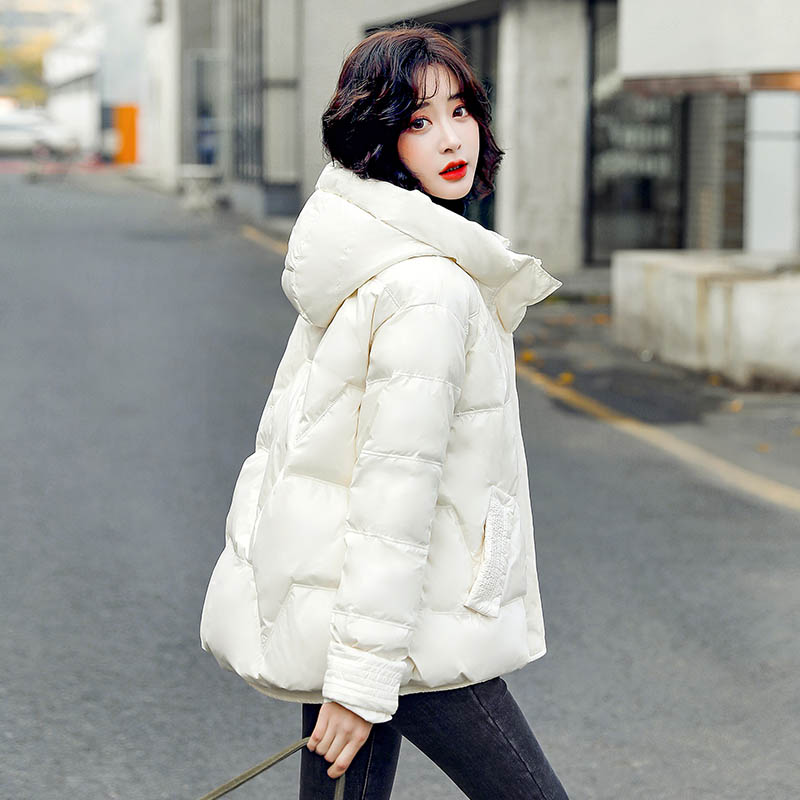 漫舞精灵爆款短款连帽高端羽绒服