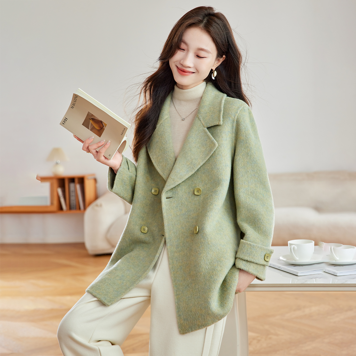 牛油果绿色双面羊绒大衣毛呢外套