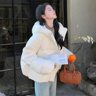 羽绒服女冬季 冬装 2025新款 女士轻薄小个子爆款 厚外套 女款 白色短款