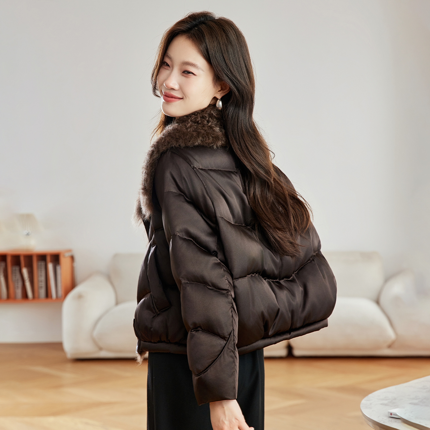 高品质短款羽绒服女2025新款外套