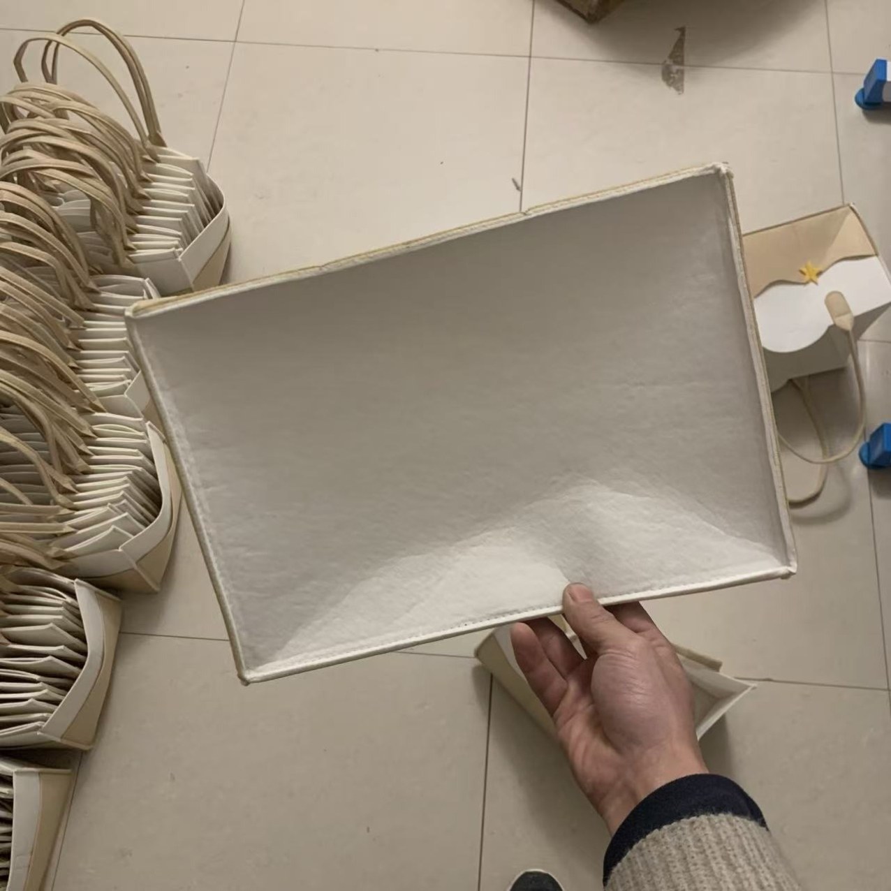 毛毡包尿不湿收纳包卫生巾收纳儿童纸尿裤整理包新款毛毡手提