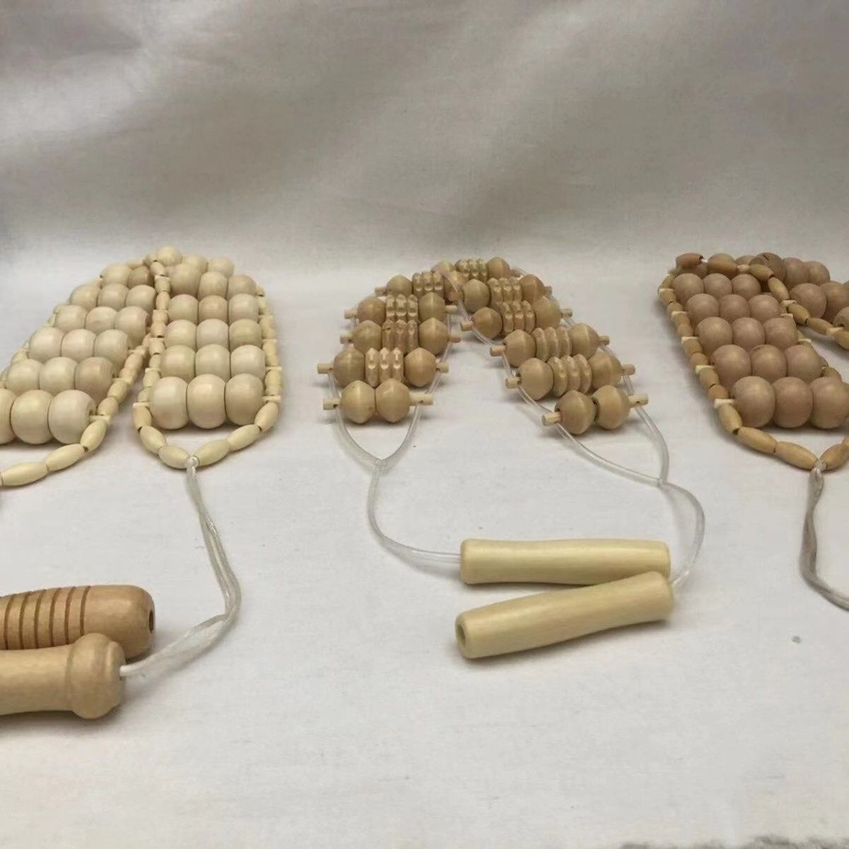 手持式脖子按摩器颈椎按摩器木质滚珠拉背条颈椎腰背部拉筋器