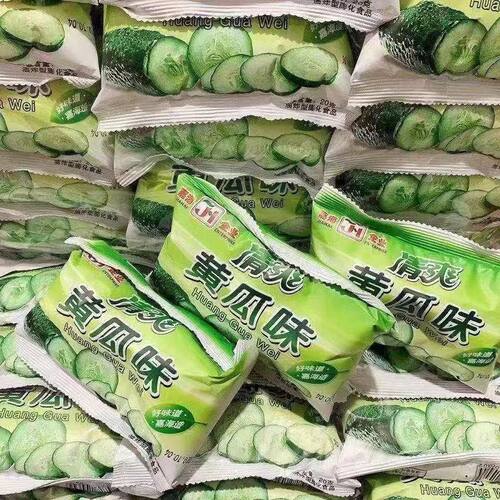 清爽拍黄瓜味小零食包装膨化视频薯片办公室休闲校园儿时回忆