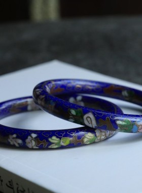 民国末建国初青金石釉料景泰蓝实地厚胎圆棍手镯