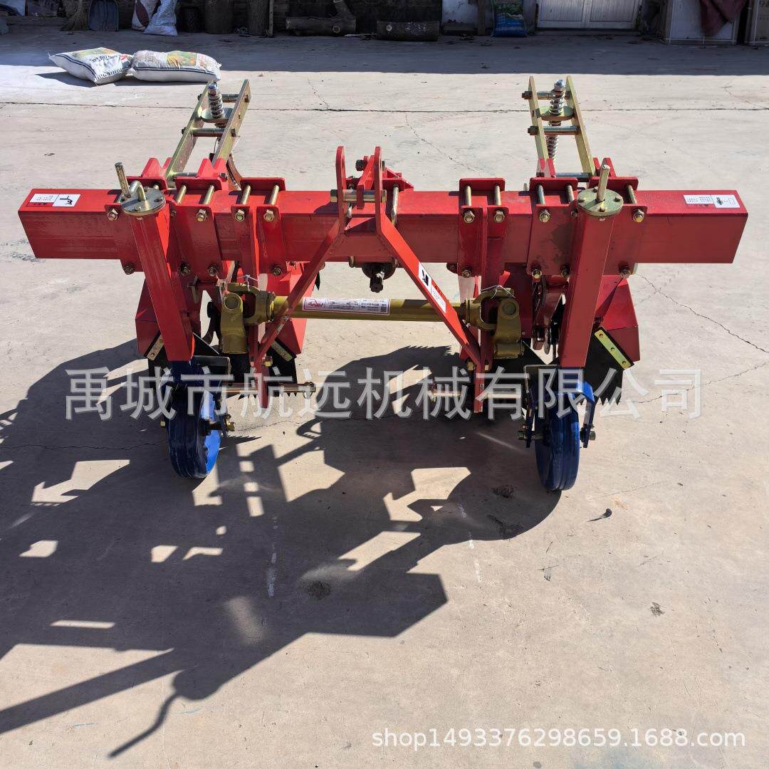 2行的土豆培土机 行距0.7-1.4米的马铃薯大葱大姜中耕锄草覆土机