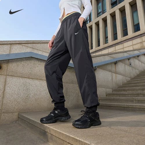 Nike女防晒透气束脚运动长裤