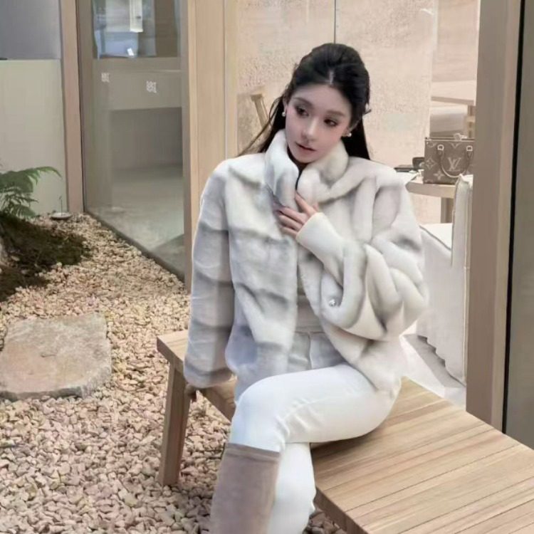 高级定制仿獭兔毛毛双色渐变手工渲染短款韩版冬季新款立领外套女