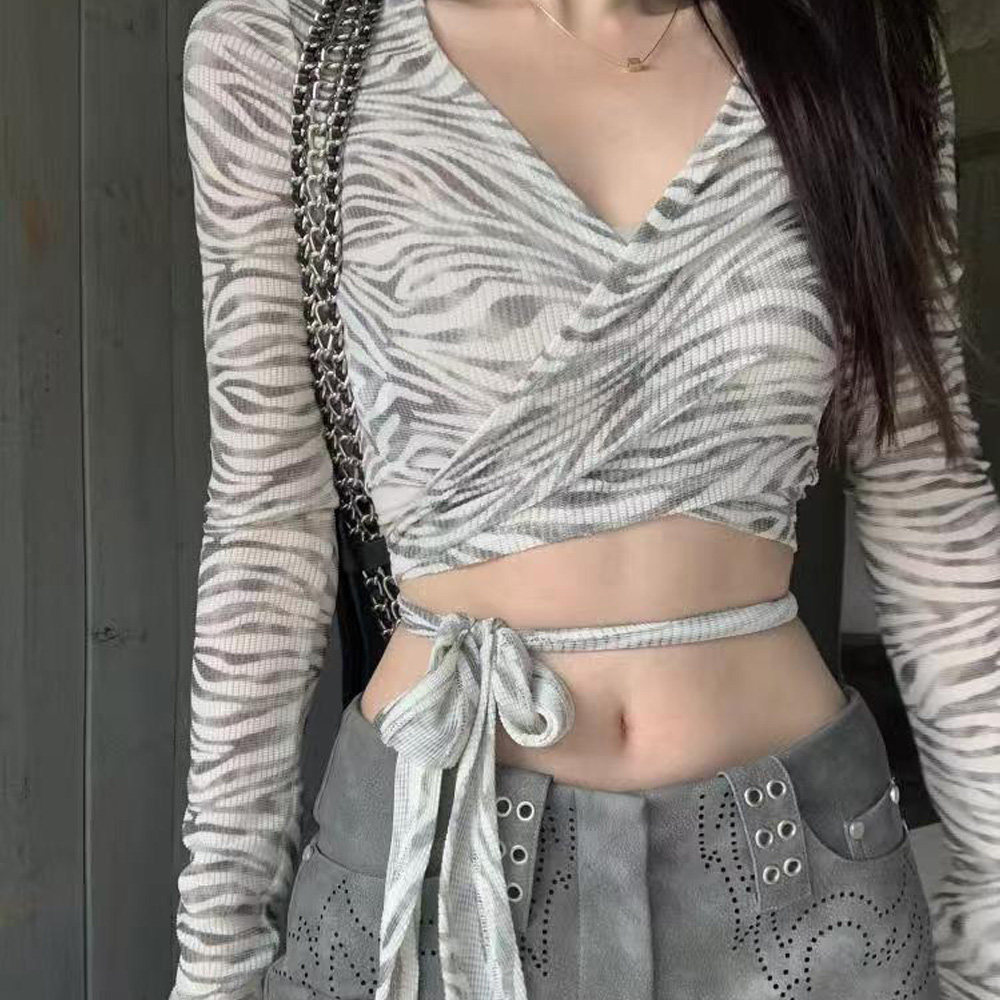 美式复古斑马纹绑带正肩长袖t恤女设计感小众短款甜辣妹跳舞上衣,女装/女士精品,T恤,淘宝优惠券,粉丝福利购,淘宝优惠卷
