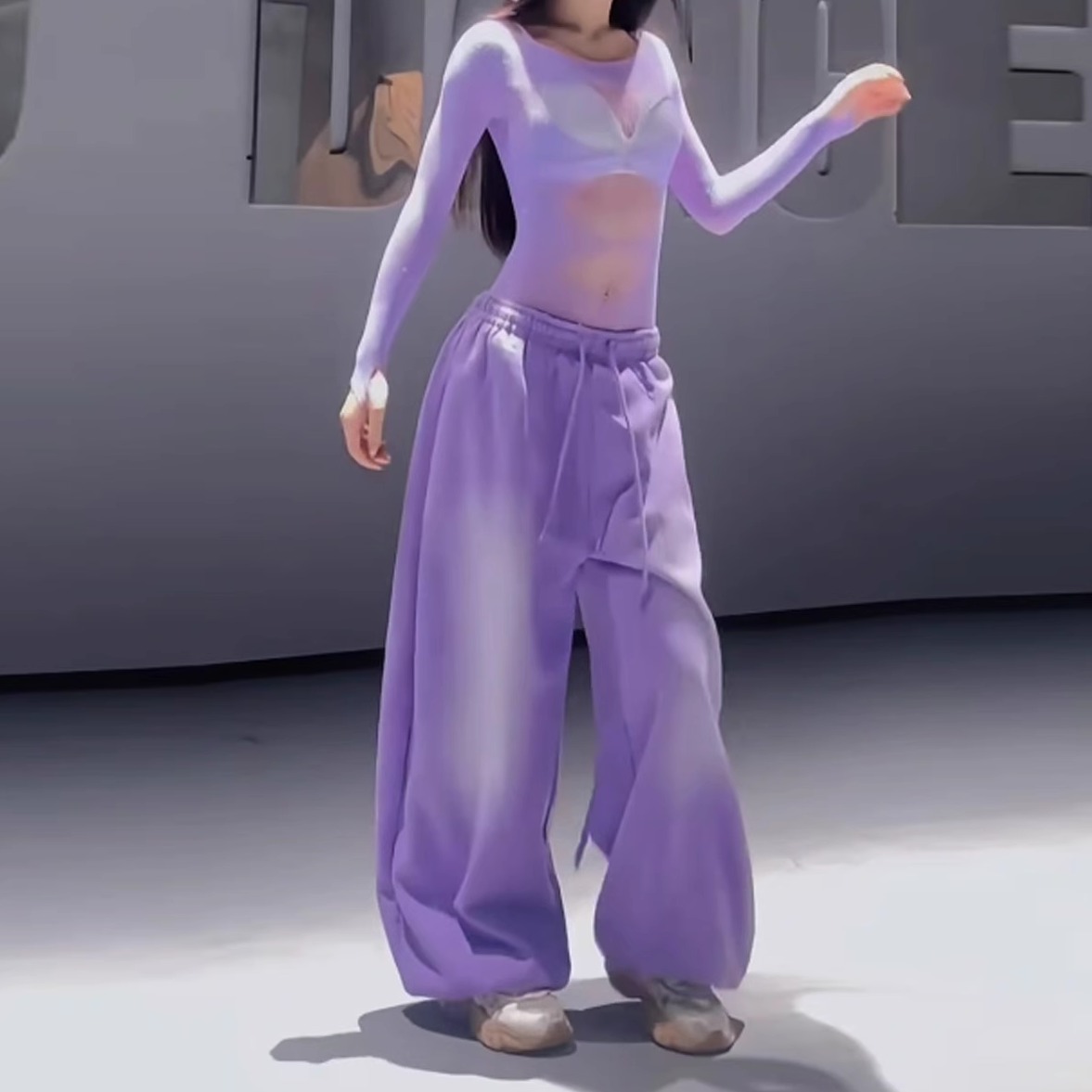 kpop辣妹爵士舞跳舞衣服打歌服演唱会穿搭紧身连体轻薄蕾丝上衣女