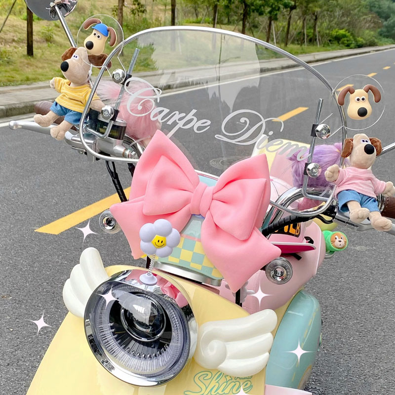 雅迪电动车装饰尾部蝴蝶结小配件爱玛新日台铃九号绿源电瓶车摆件