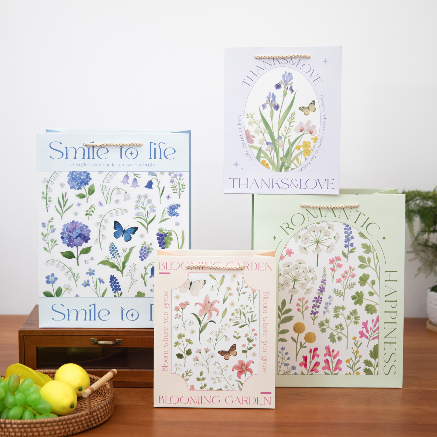 花朵系列礼品袋小清新文艺精致送礼物手提袋送朋友生日礼物卡纸袋