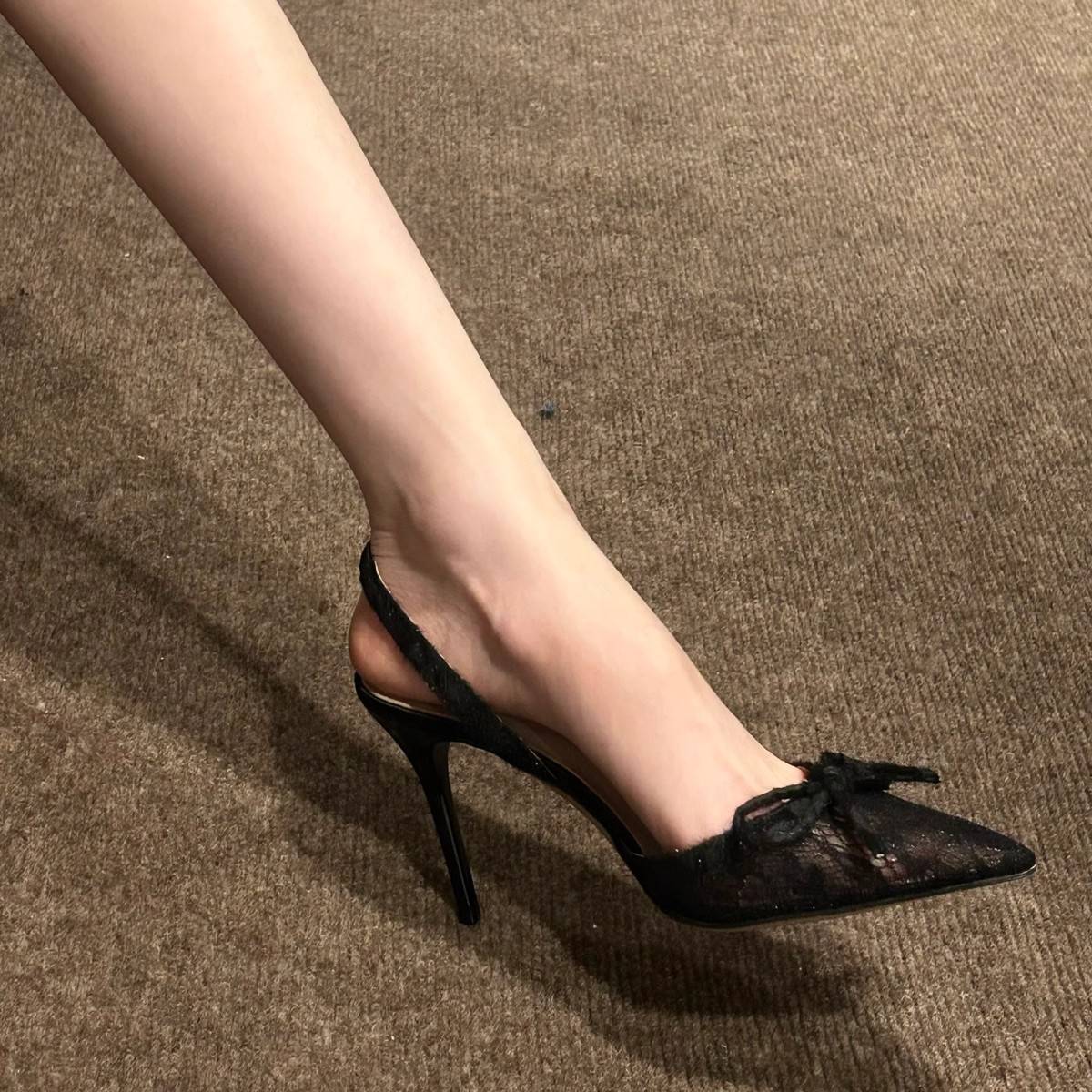 夏季新款黑色尖头高跟凉鞋女|+