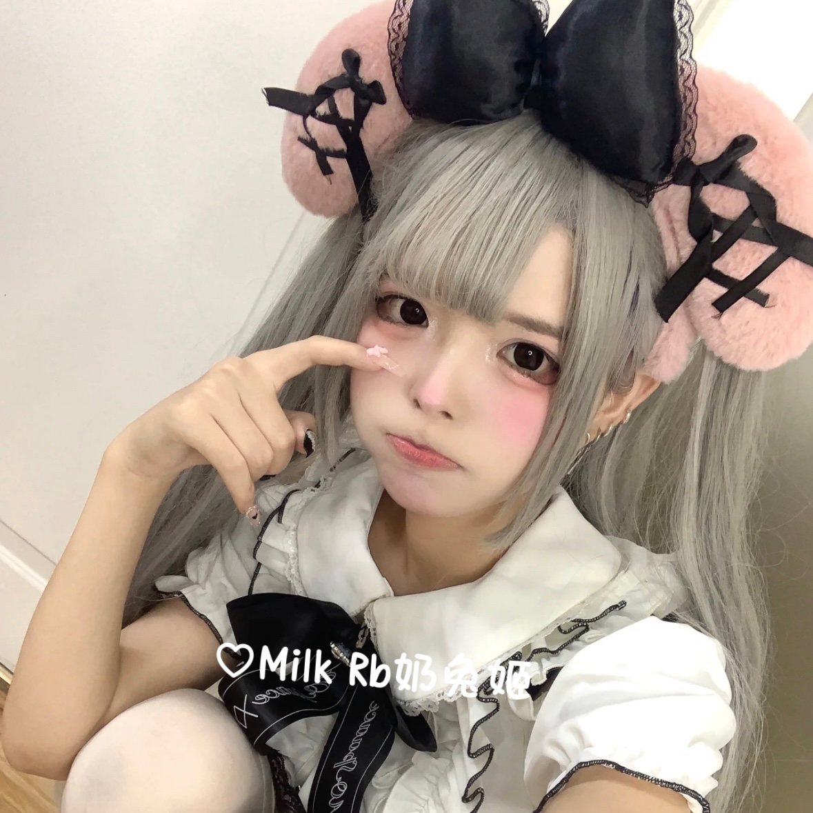 奶兔姬*粉蕾小美/ 可爱美乐蒂蝴蝶结发箍y2k少女毛绒耳朵头饰卡通