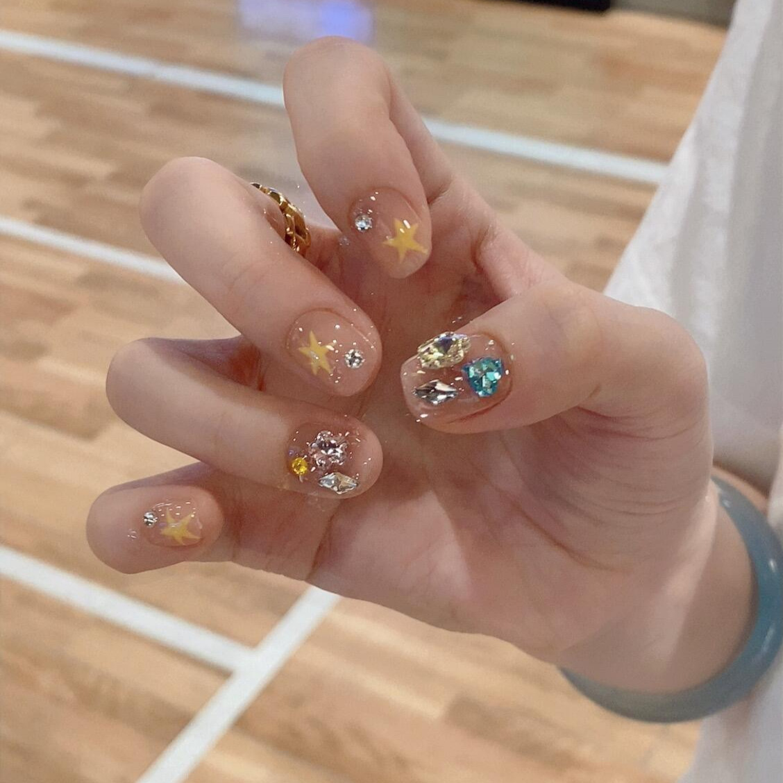 夏之星in风满钻豆豆甲短款纯手工