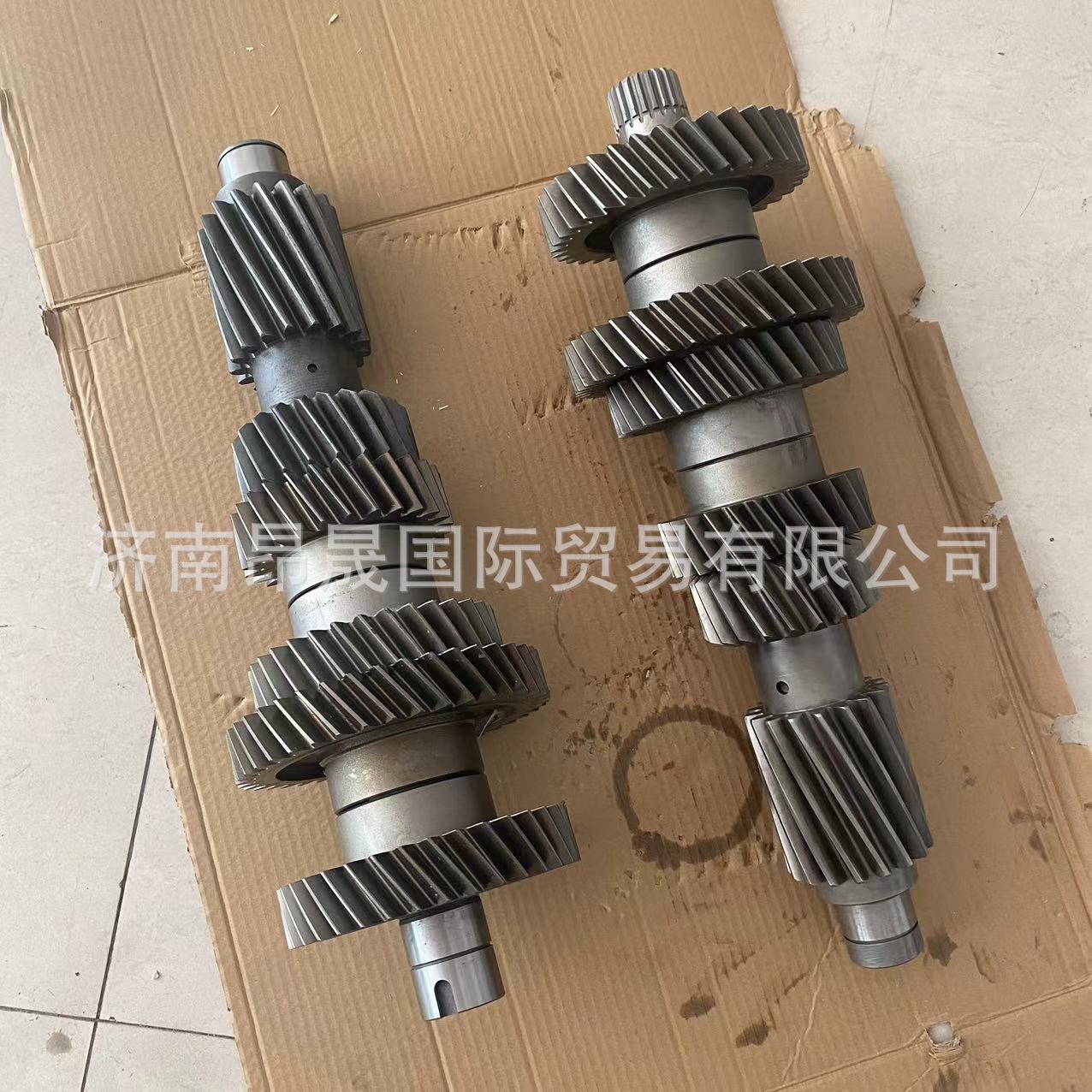 重汽HW25712变速箱 副轴总成(左、右组合件) AZ2203030265+001
