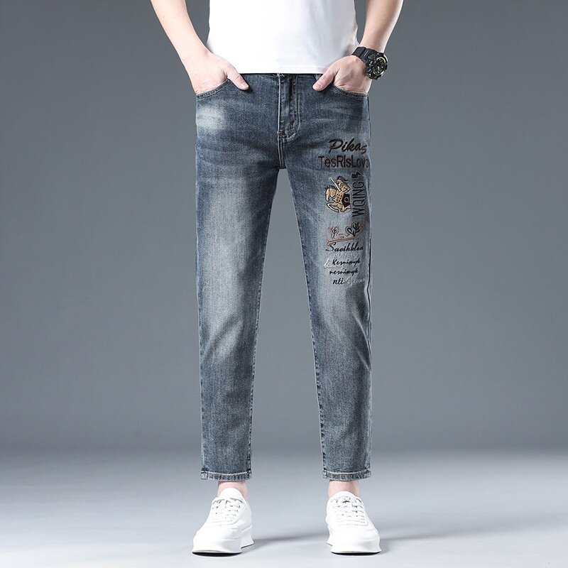 2026高端柔软刺绣牛仔裤男潮版薄款九分裤修身小脚春夏新款男裤子
